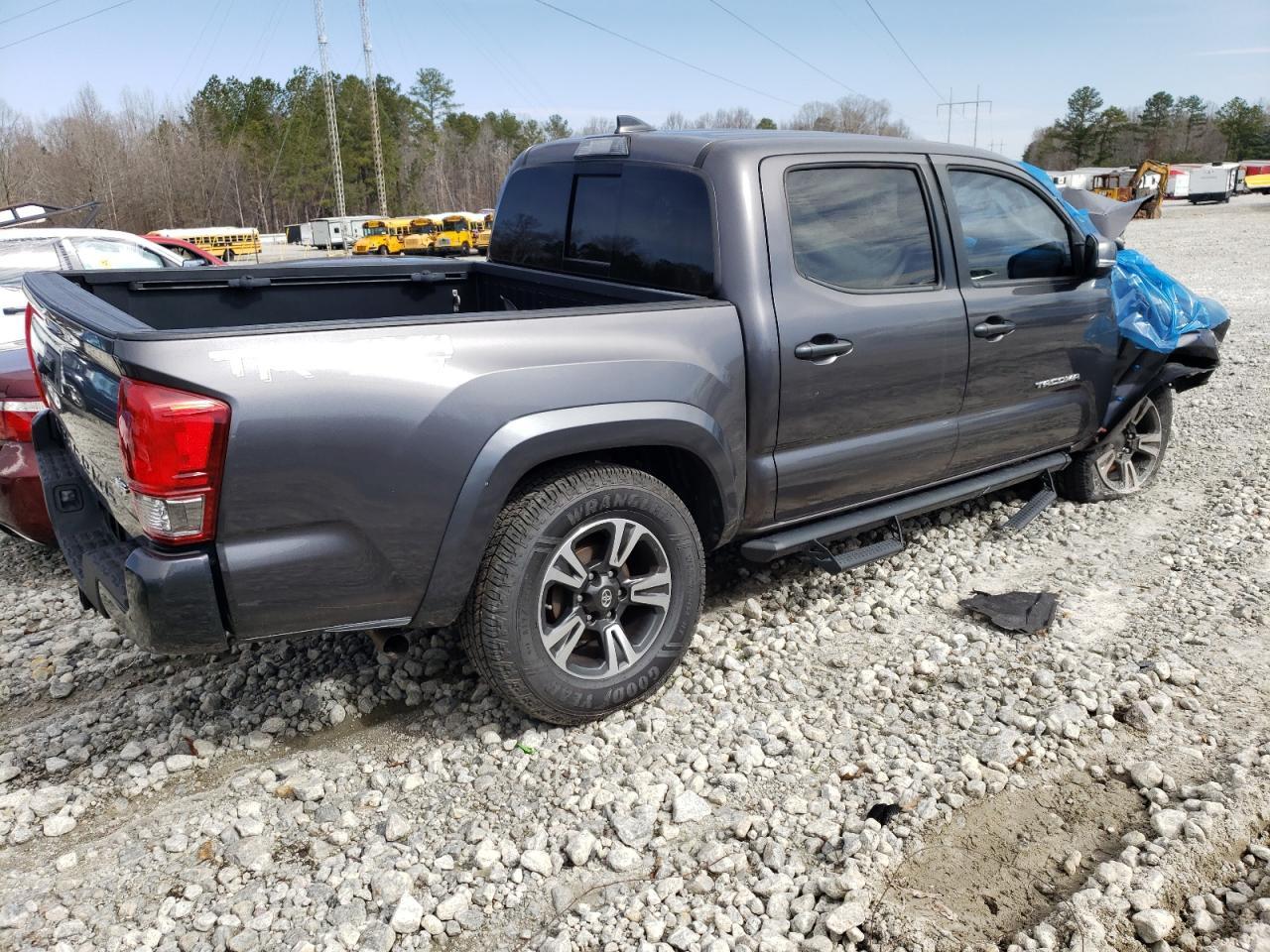2017 TOYOTA TACOMA DOU - Фото 3