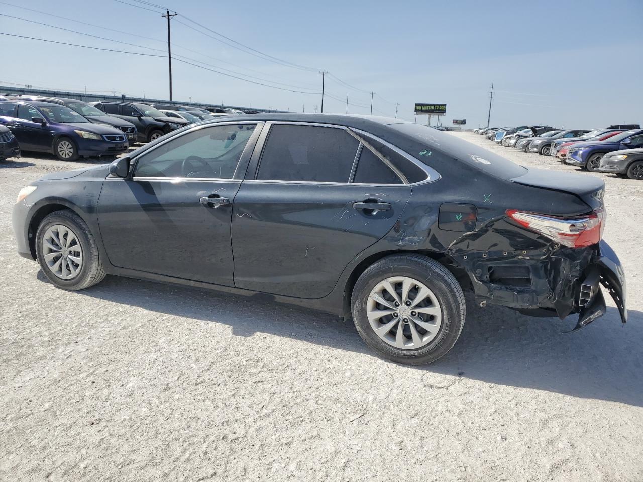 2016 TOYOTA CAMRY LE - Image 2