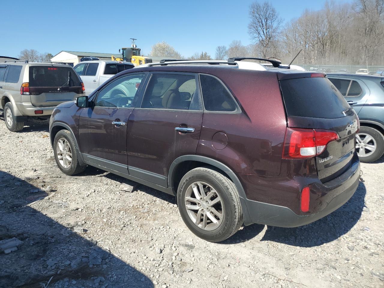 2014 KIA SORENTO LX - Image 2