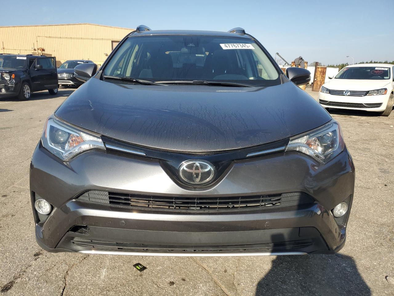 2017 TOYOTA RAV4 XLE - Image 5