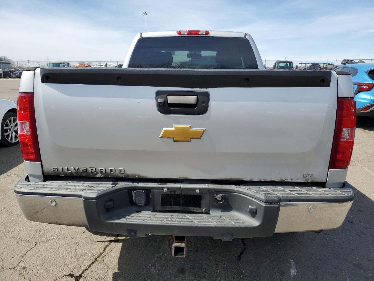 2013 CHEVROLET SILVERADO - Фото 6