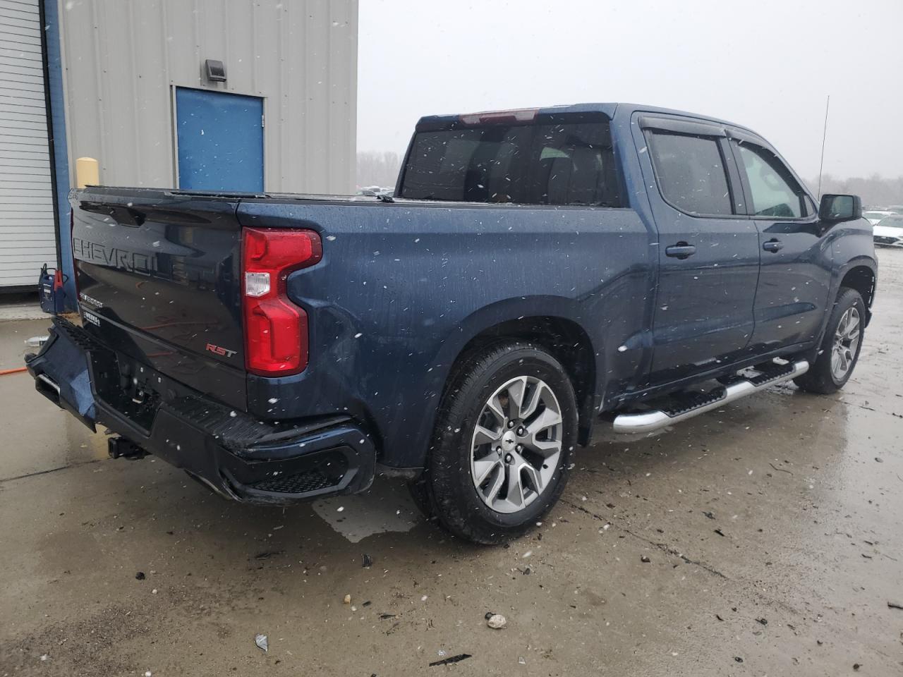 2021 CHEVROLET SILVERADO - Фото 3