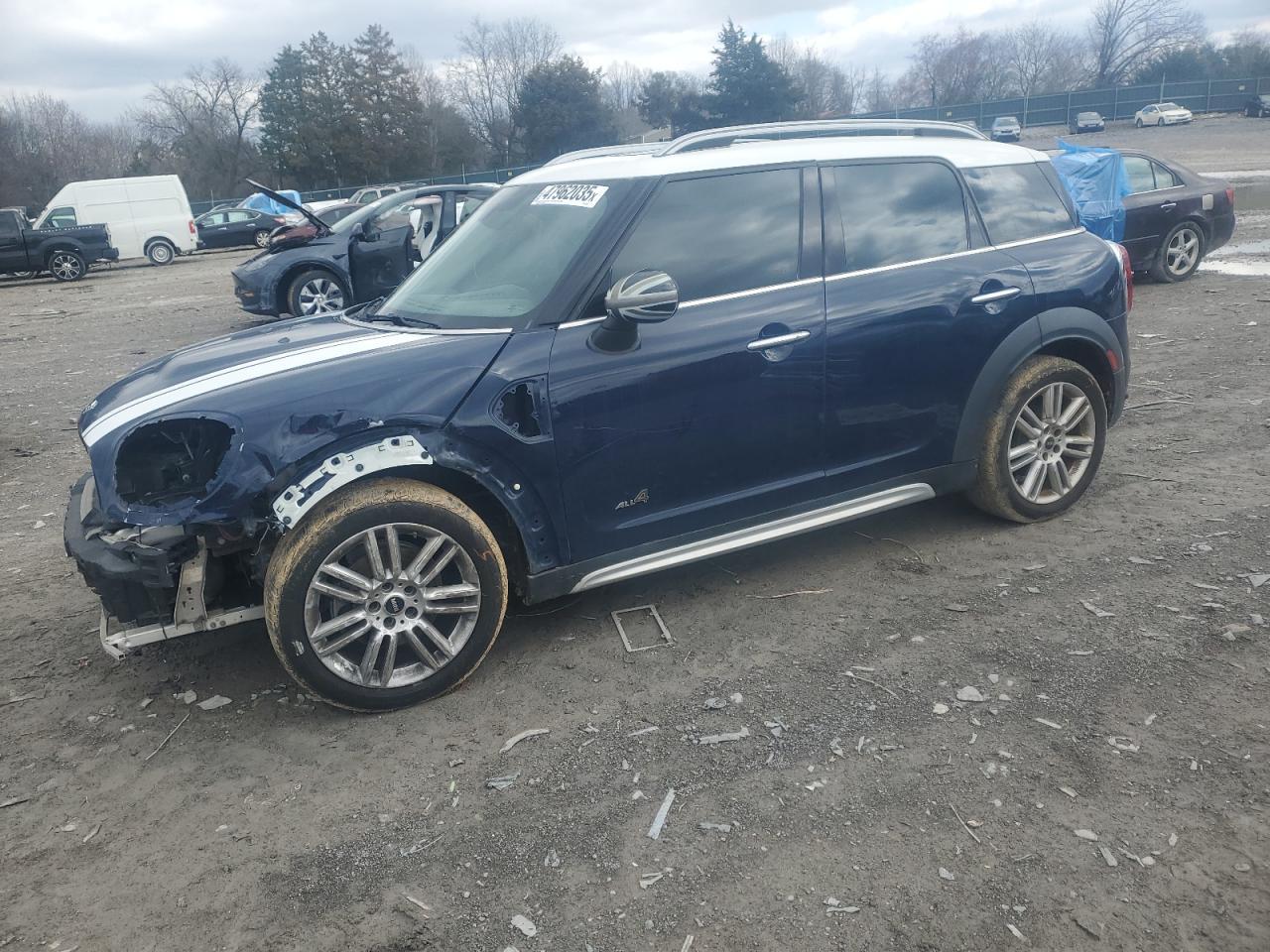 2017 MINI COOPER COU