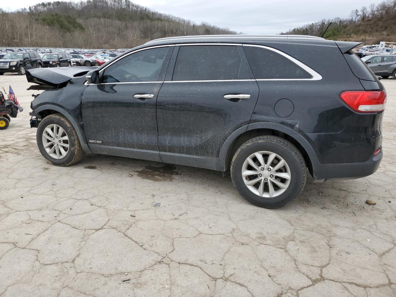 2017 KIA SORENTO LX - Image 2