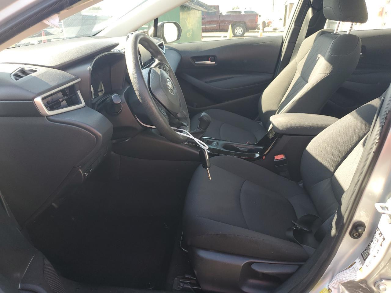 2020 TOYOTA COROLLA LE - Фото 7