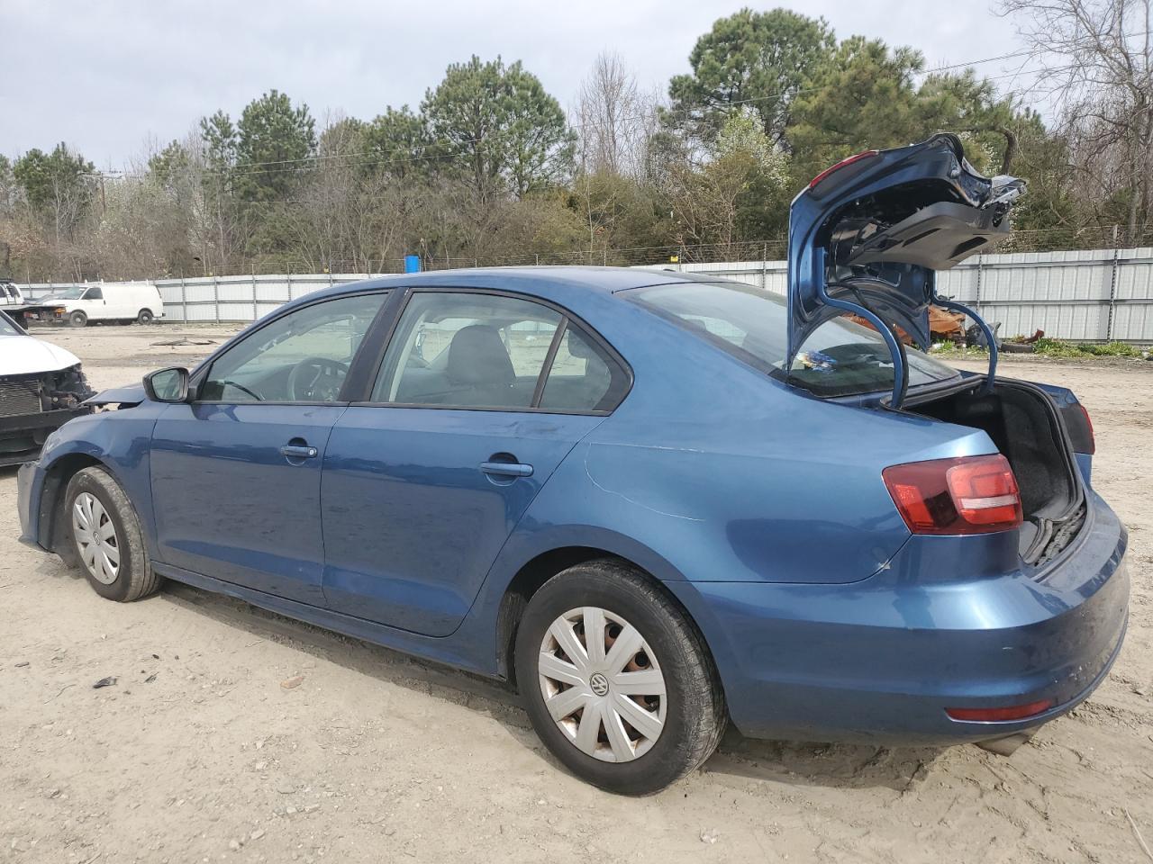 2016 VOLKSWAGEN JETTA S - Image 2