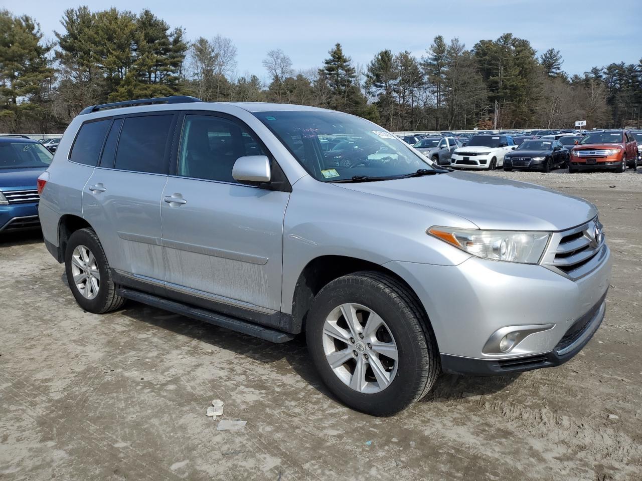 2012 TOYOTA HIGHLANDER - Image 4
