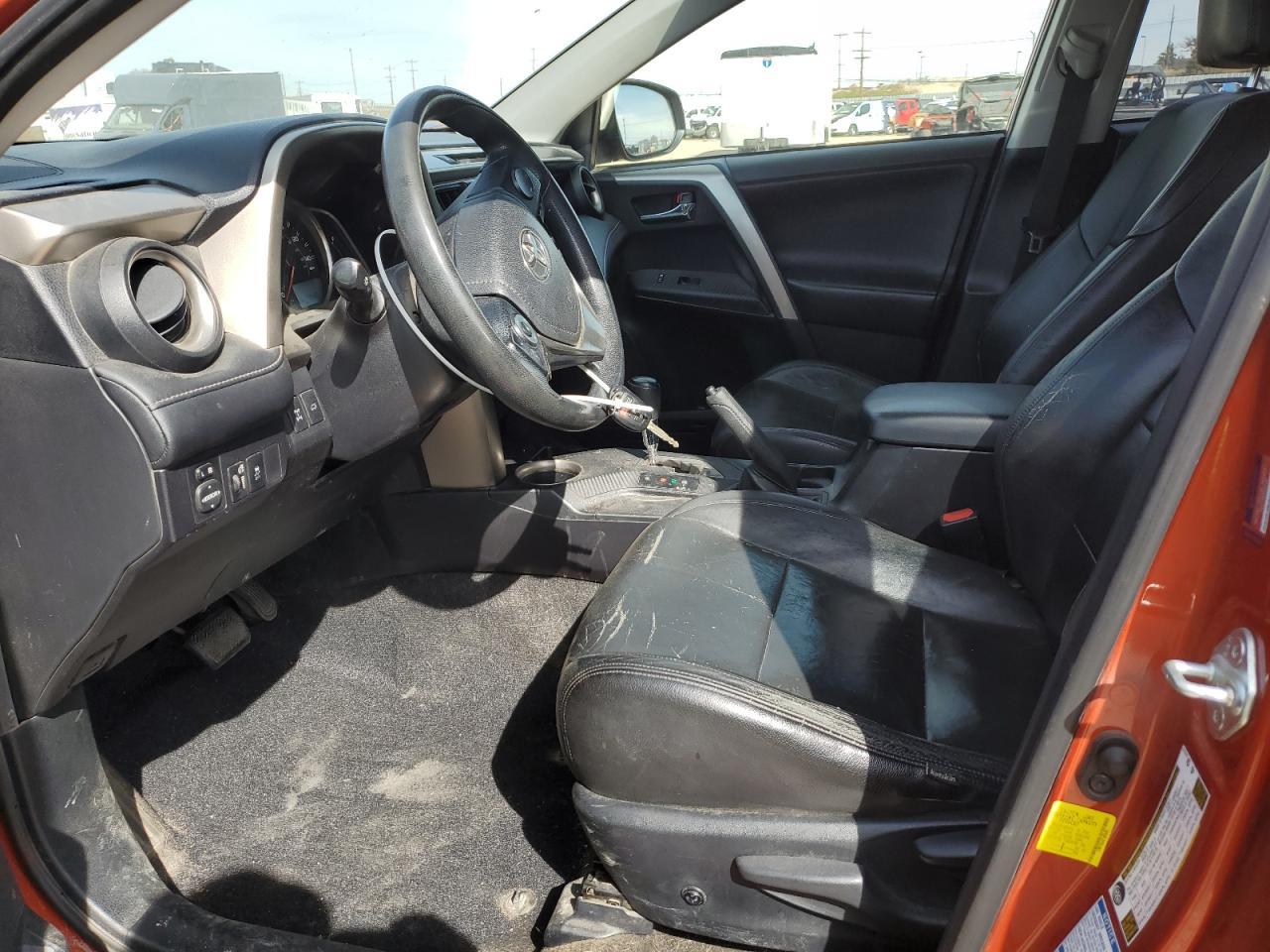 2015 TOYOTA RAV4 XLE - Фото 7