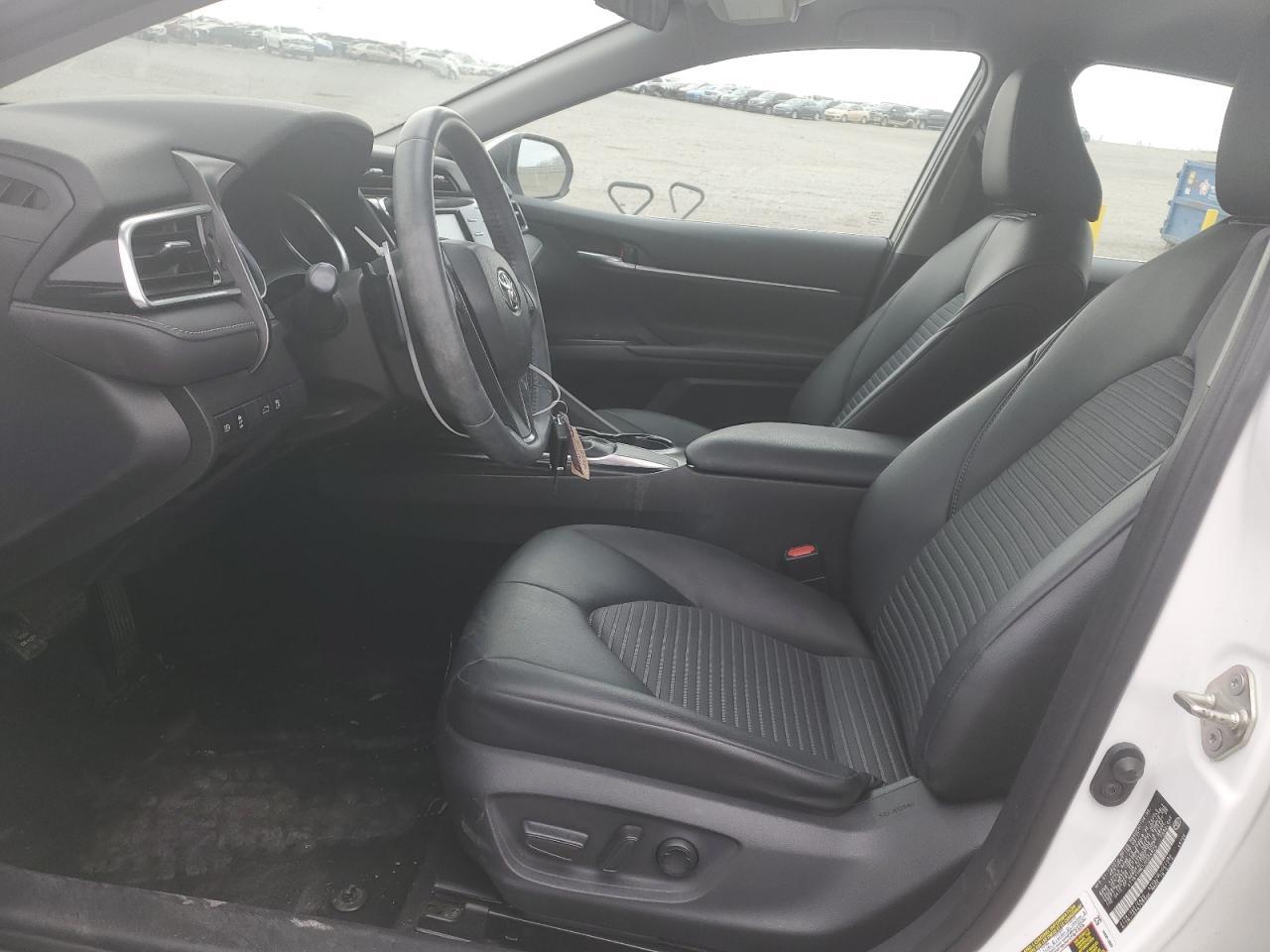 2018 TOYOTA CAMRY L - Фото 7