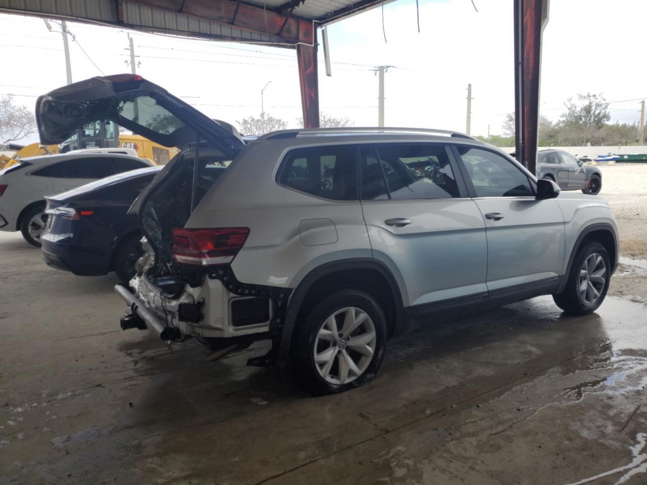 2018 VOLKSWAGEN ATLAS SE - Фото 3