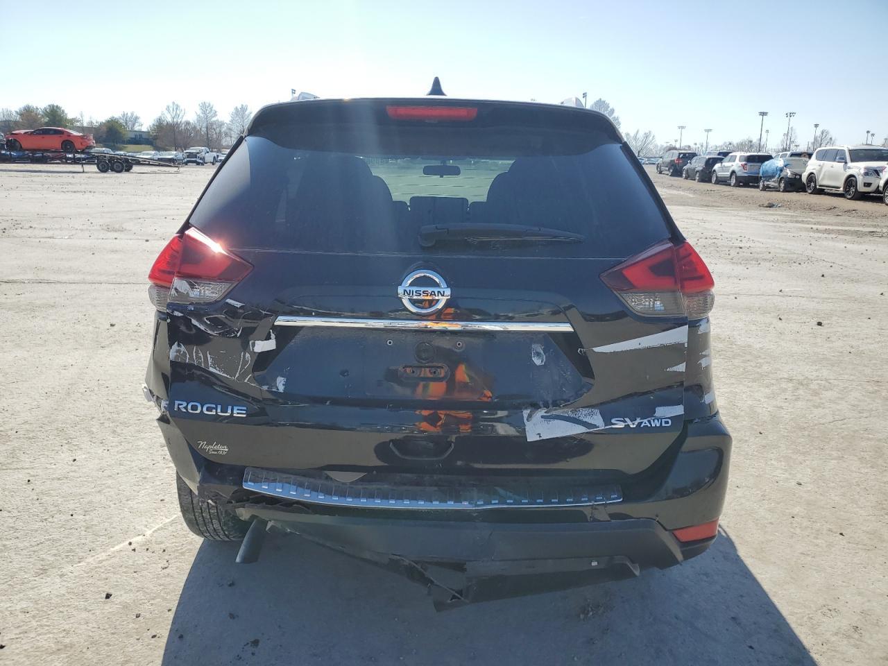 2017 NISSAN ROGUE SV - Фото 6