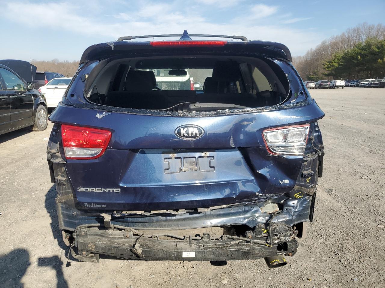 2016 KIA SORENTO LX - Image 6