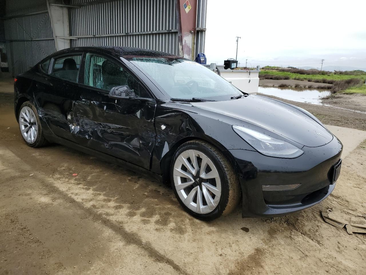 2022 TESLA MODEL 3 - Image 4