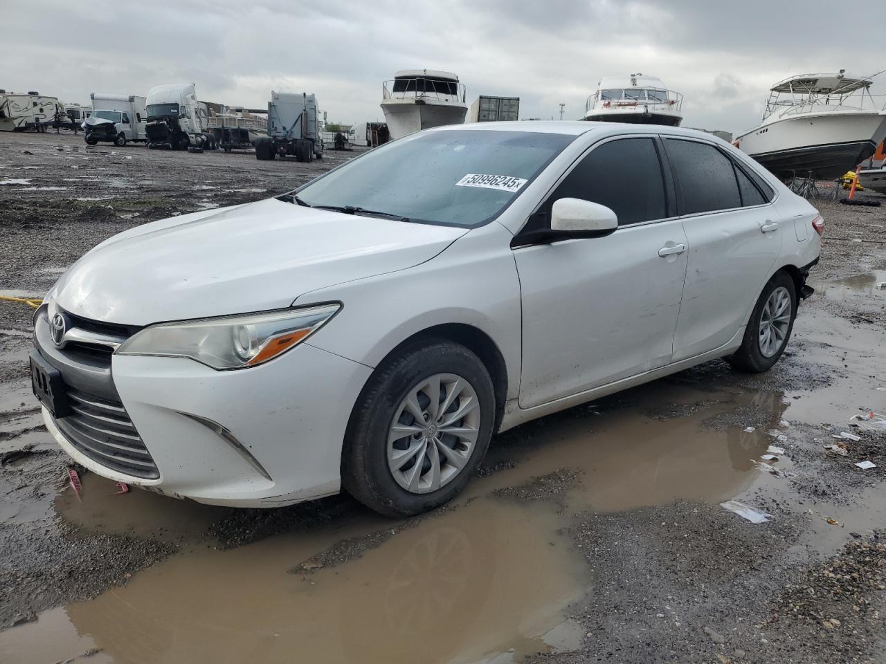 2016 TOYOTA CAMRY LE