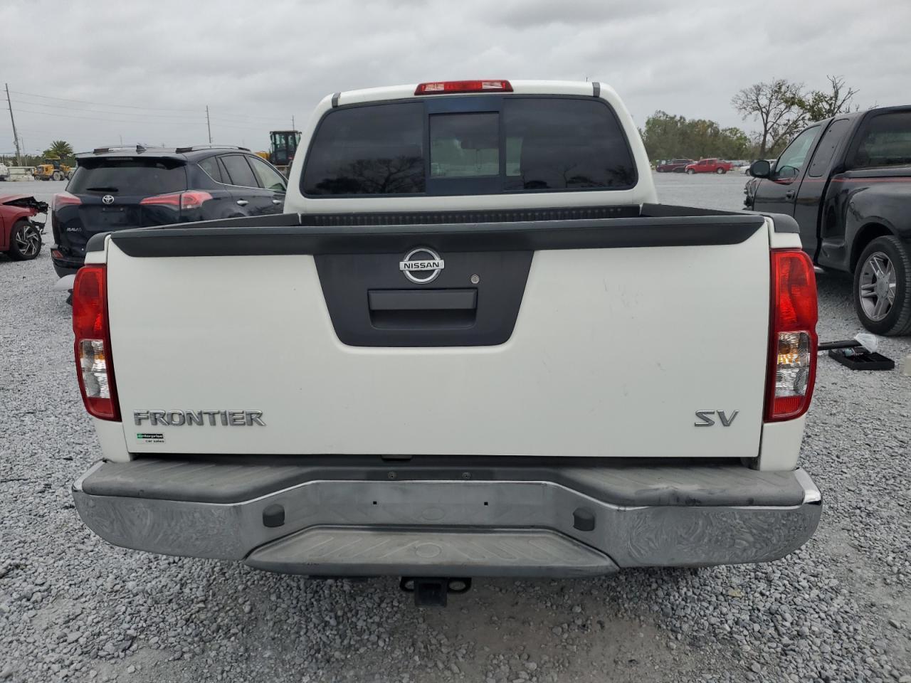 2017 NISSAN FRONTIER S - Image 6