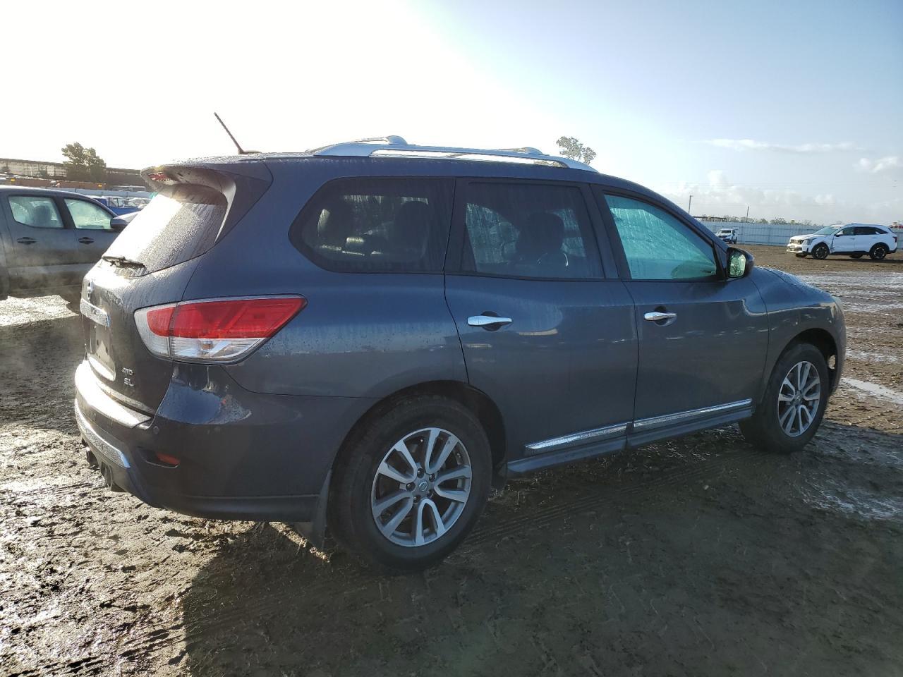 2013 NISSAN PATHFINDER - Image 3