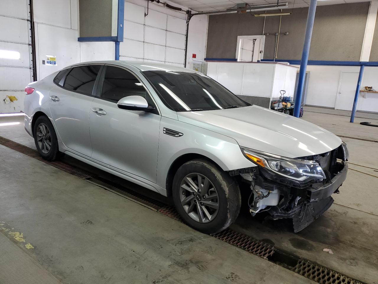 2020 KIA OPTIMA LX - Image 4