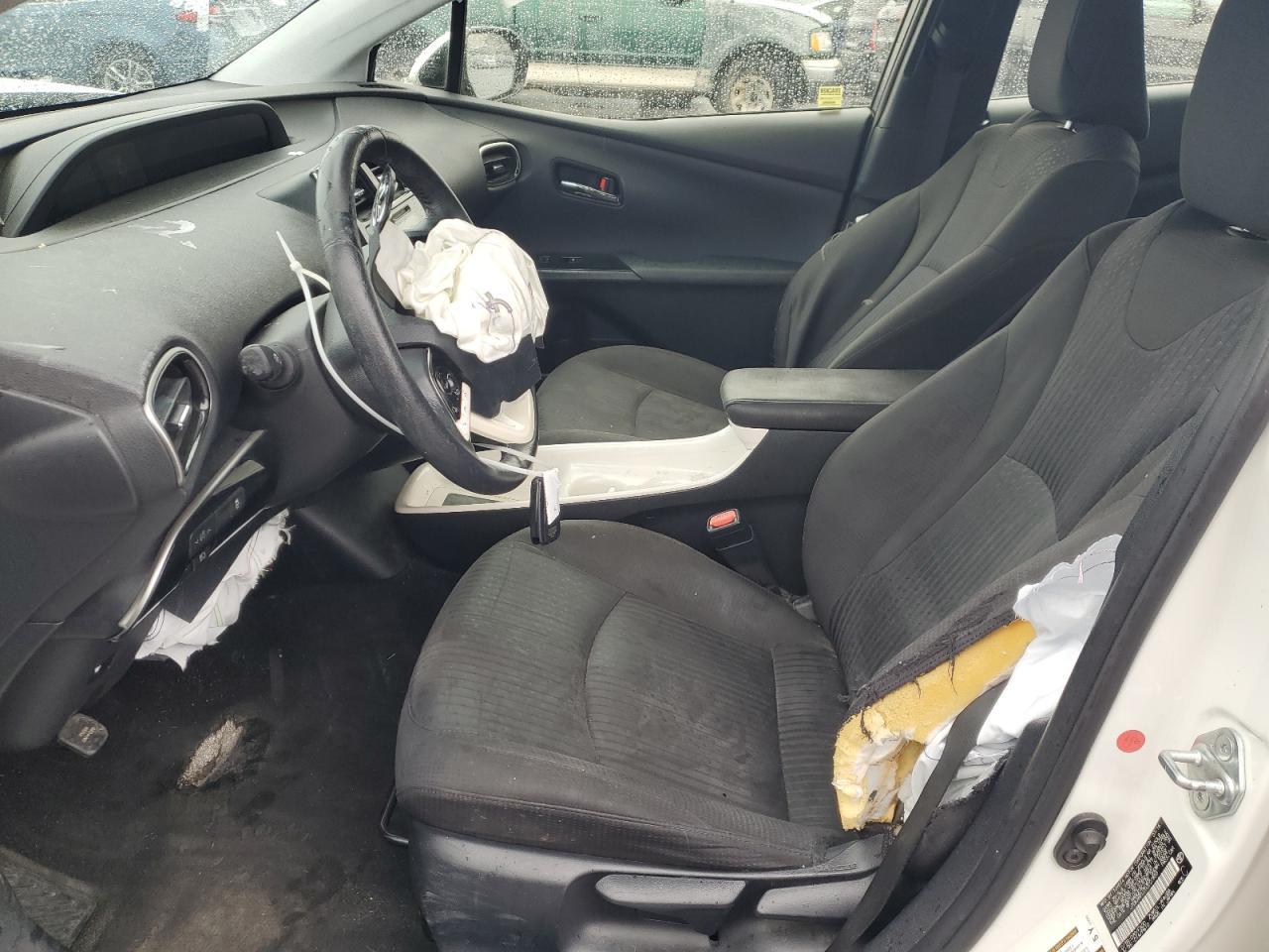 2016 TOYOTA PRIUS - Фото 7