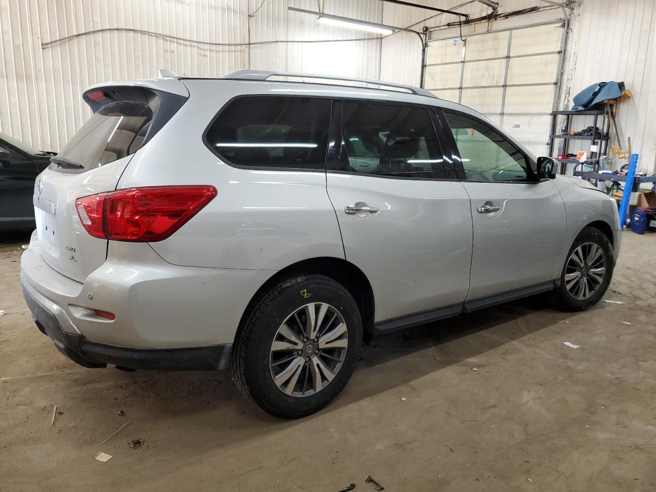 2019 NISSAN PATHFINDER - Image 3