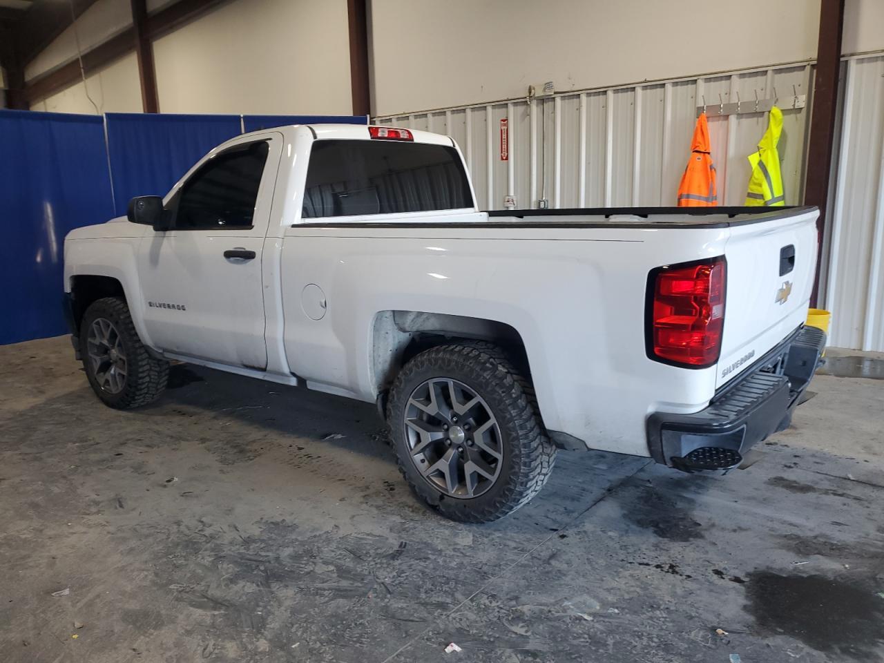 2017 CHEVROLET SILVERADO - Image 2