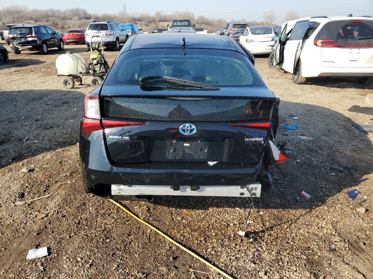 2019 TOYOTA PRIUS - Image 6