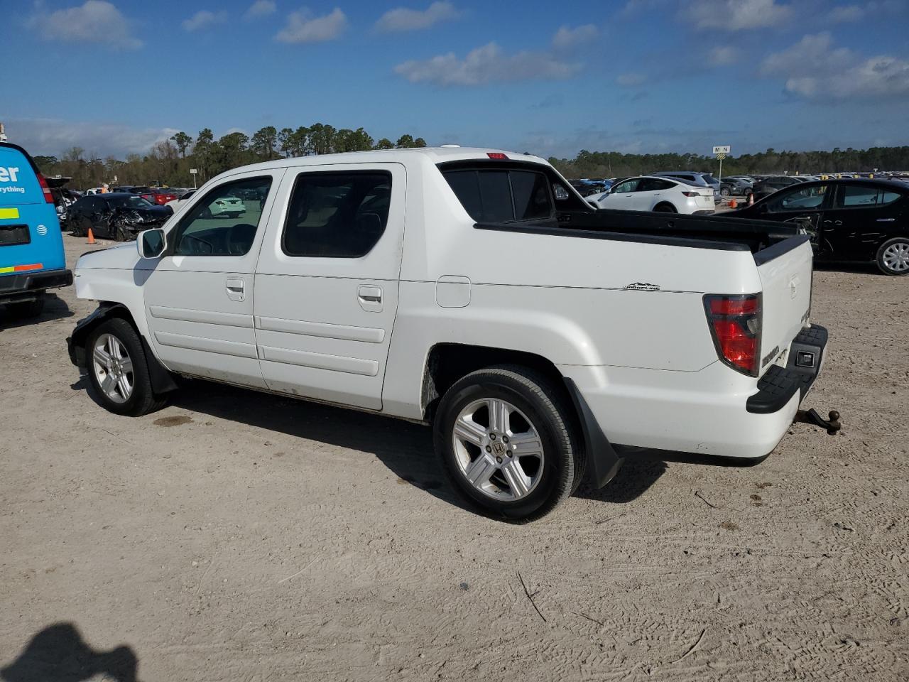 2013 HONDA RIDGELINE - Image 2