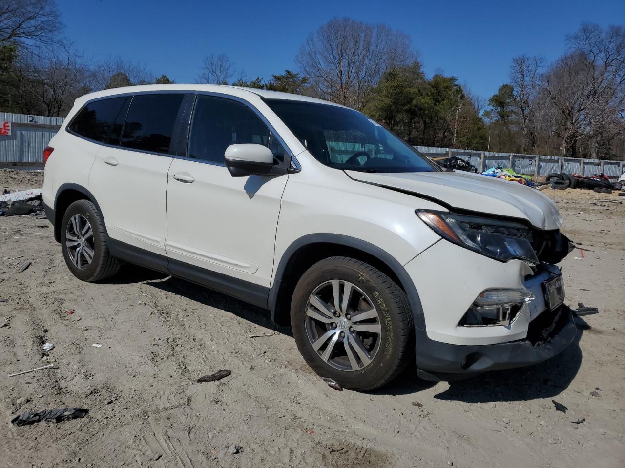 2017 HONDA PILOT EXL - Image 4