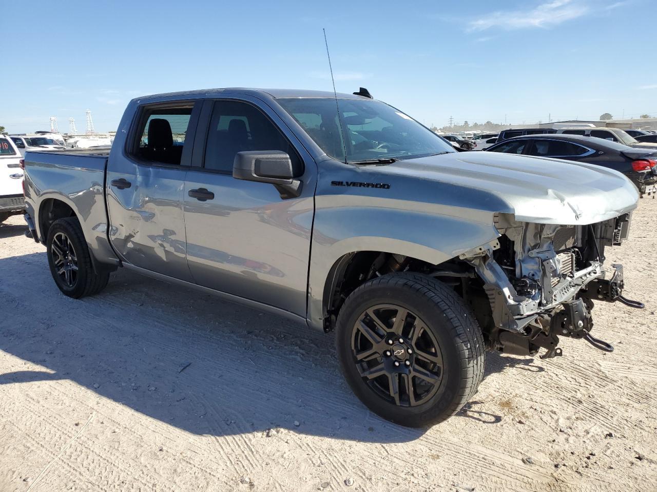 2024 CHEVROLET SILVERADO - Image 4
