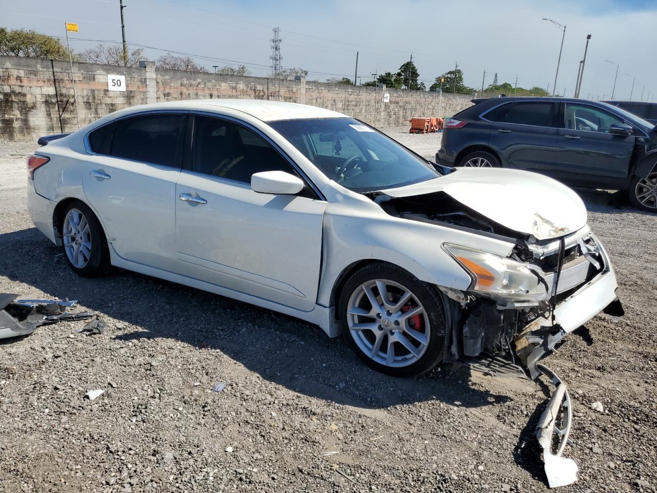 2015 NISSAN ALTIMA 2.5 - Фото 4