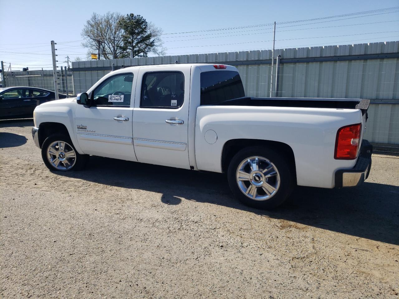 2013 CHEVROLET SILVERADO - Image 2