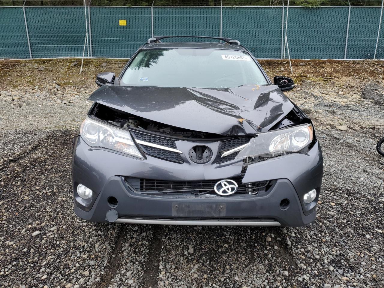2015 TOYOTA RAV4 XLE - Image 5