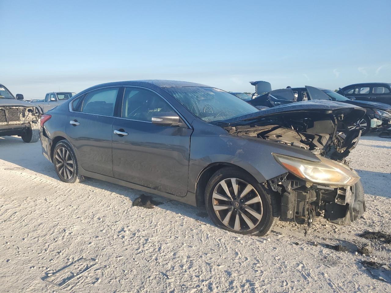 2017 NISSAN ALTIMA 2.5 - Image 4
