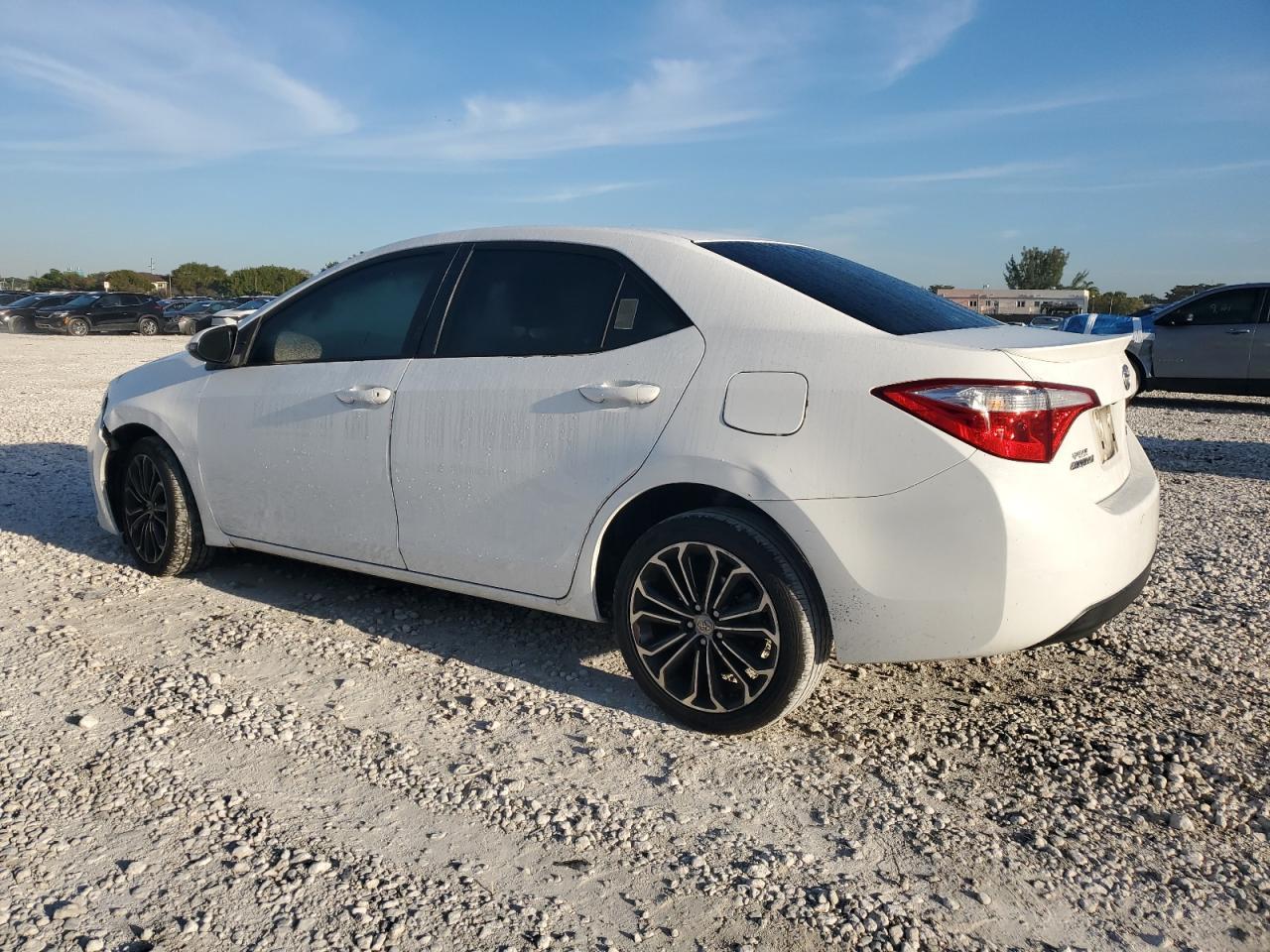 2016 TOYOTA COROLLA L - Image 2