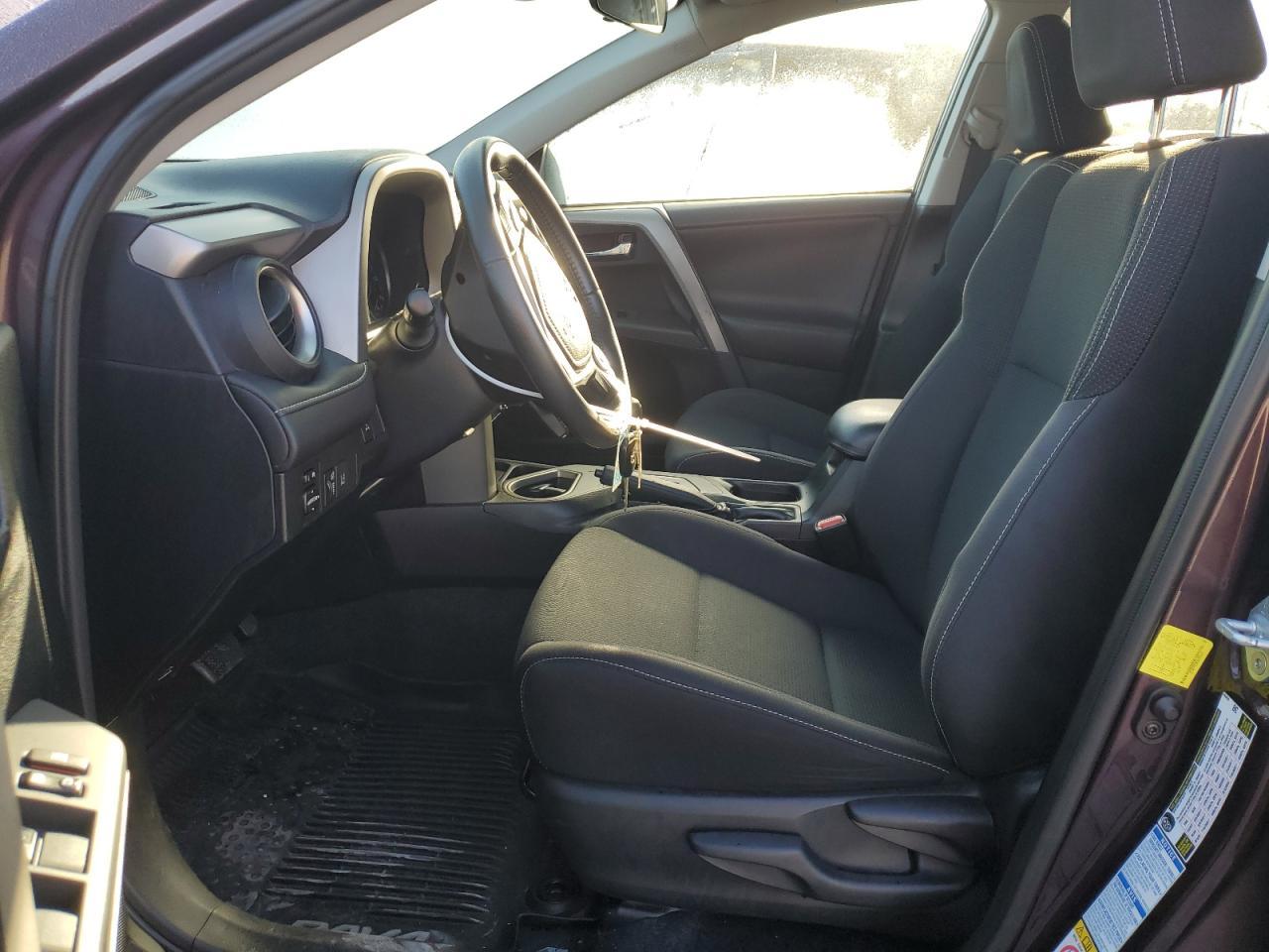 2017 TOYOTA RAV4 XLE - Image 7