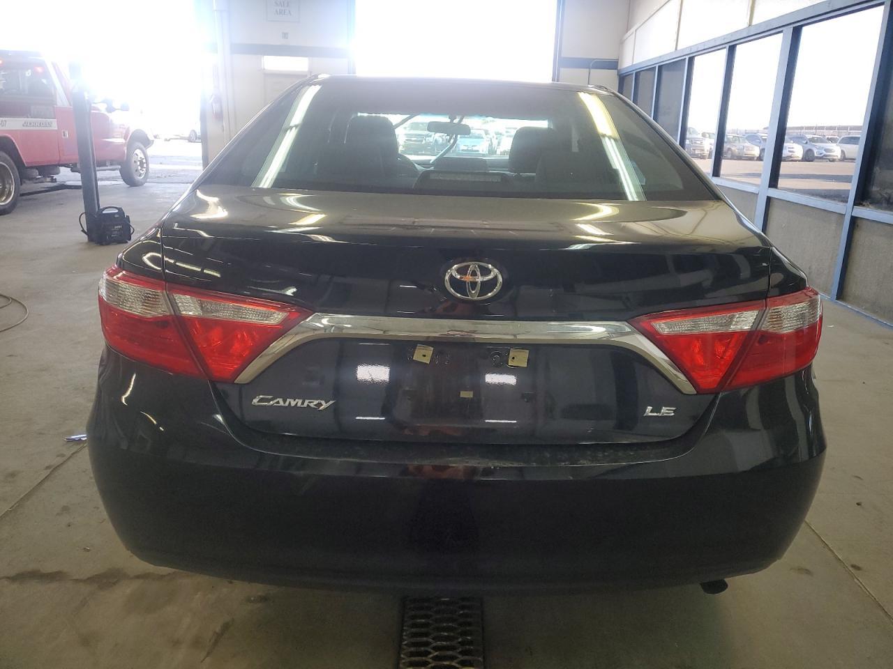 2016 TOYOTA CAMRY LE - Image 6