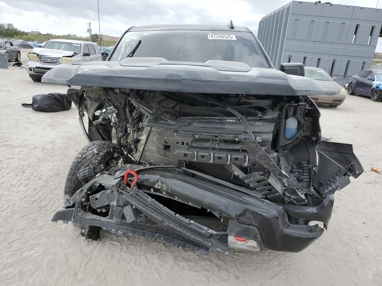 2024 CHEVROLET SILVERADO - Image 5