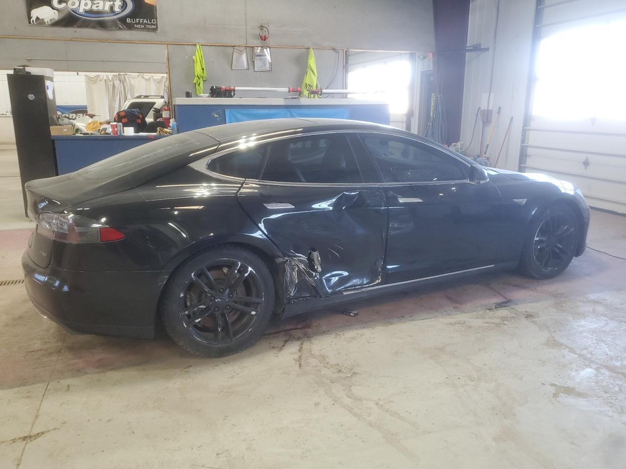 2015 TESLA MODEL S 70 - Image 3
