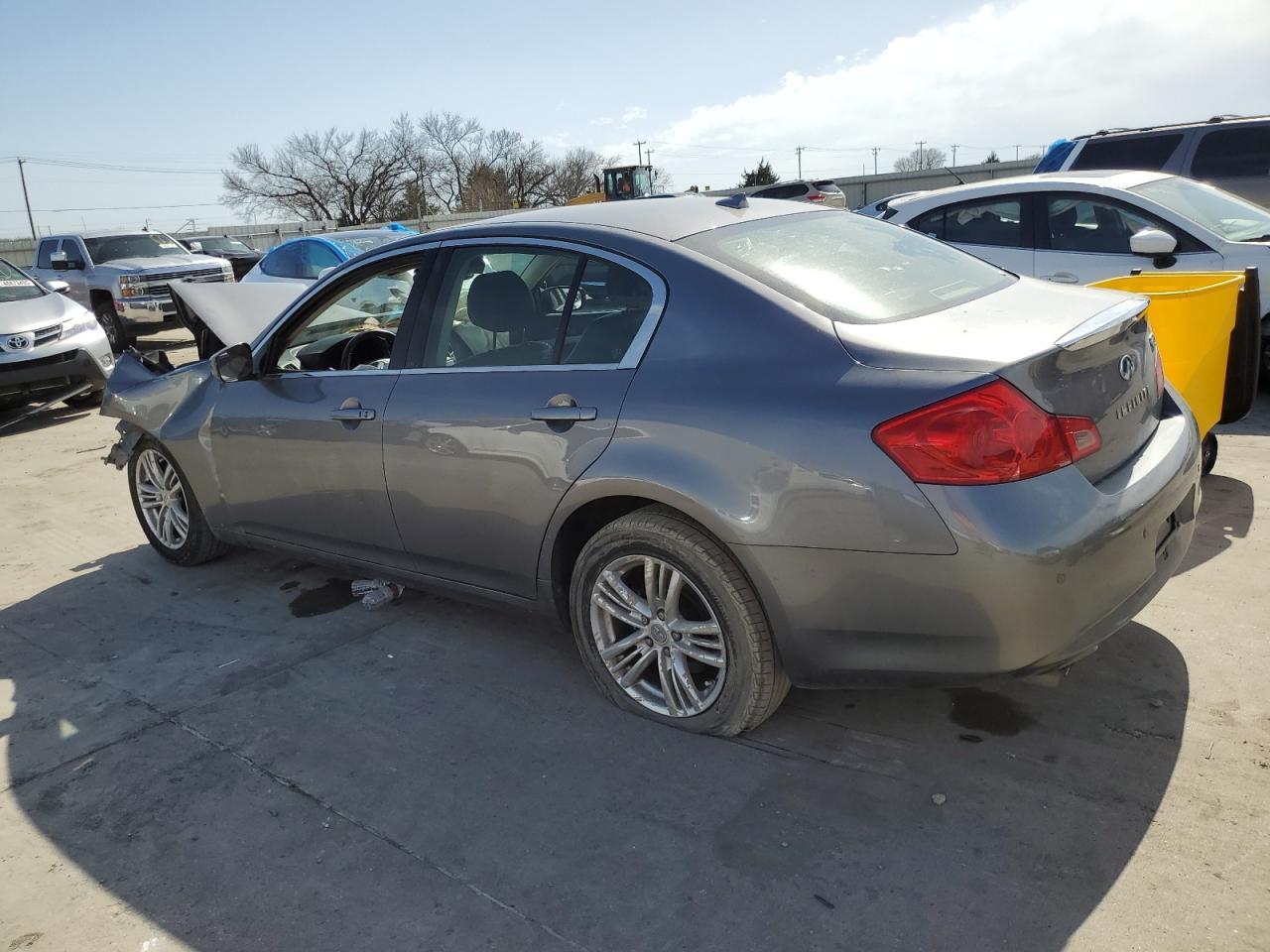 2012 INFINITI G37 - Image 2