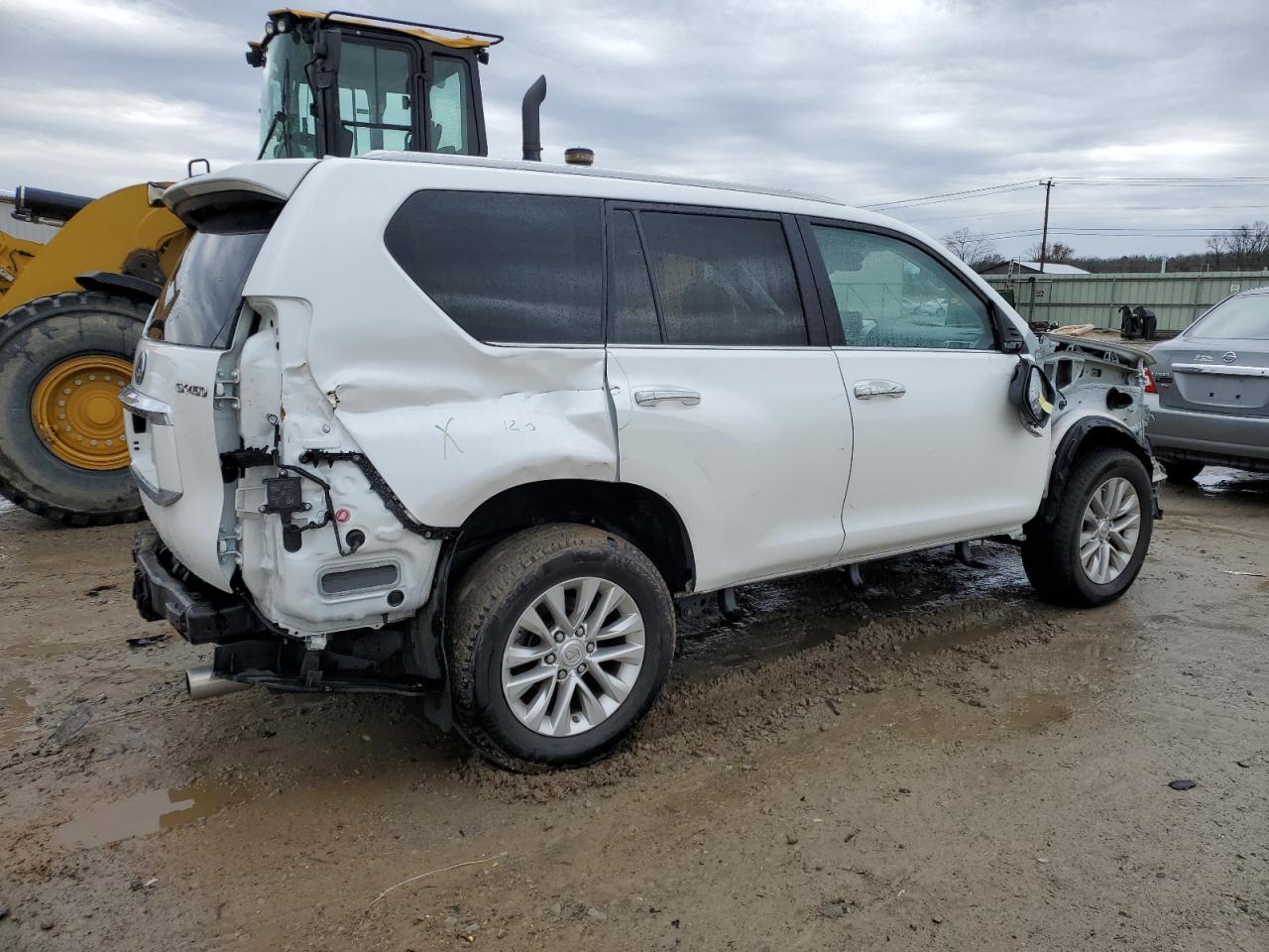 2022 LEXUS GX 460 - Фото 3