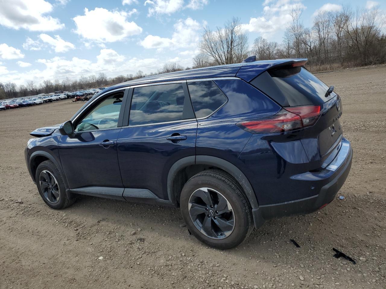 2024 NISSAN ROGUE SV - Фото 2