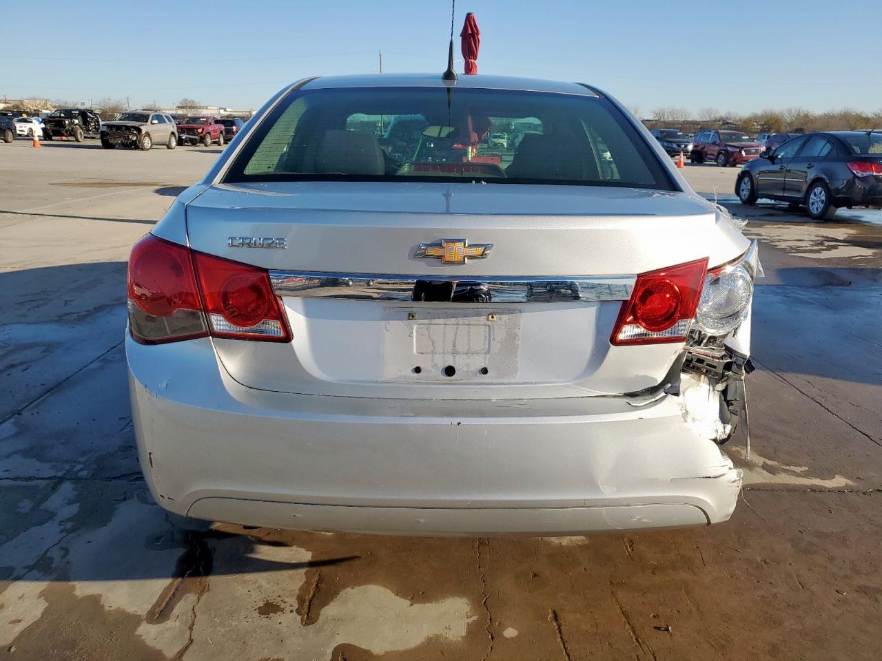 2014 CHEVROLET CRUZE LS - Фото 6