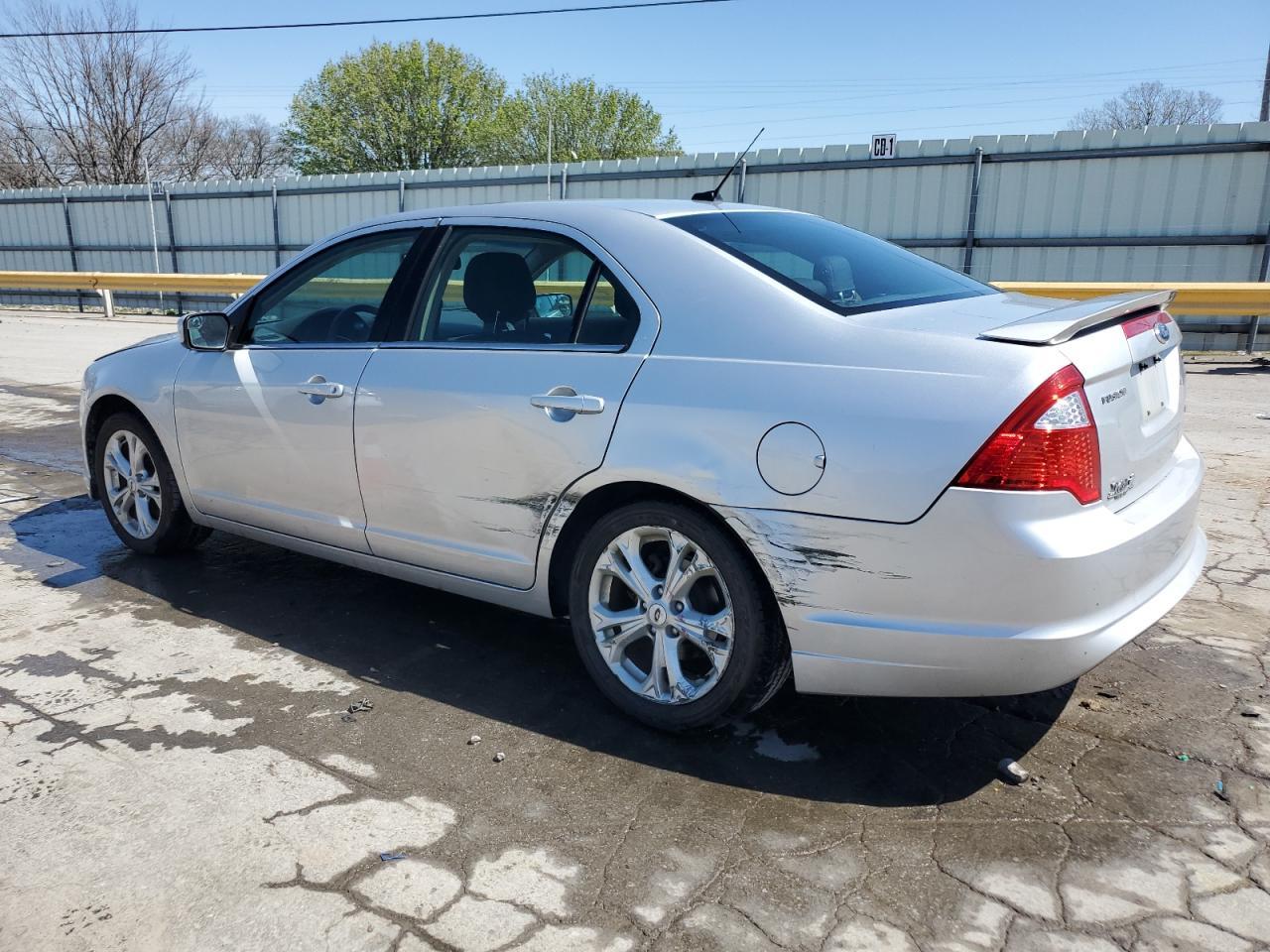 2012 FORD FUSION SE - Image 2