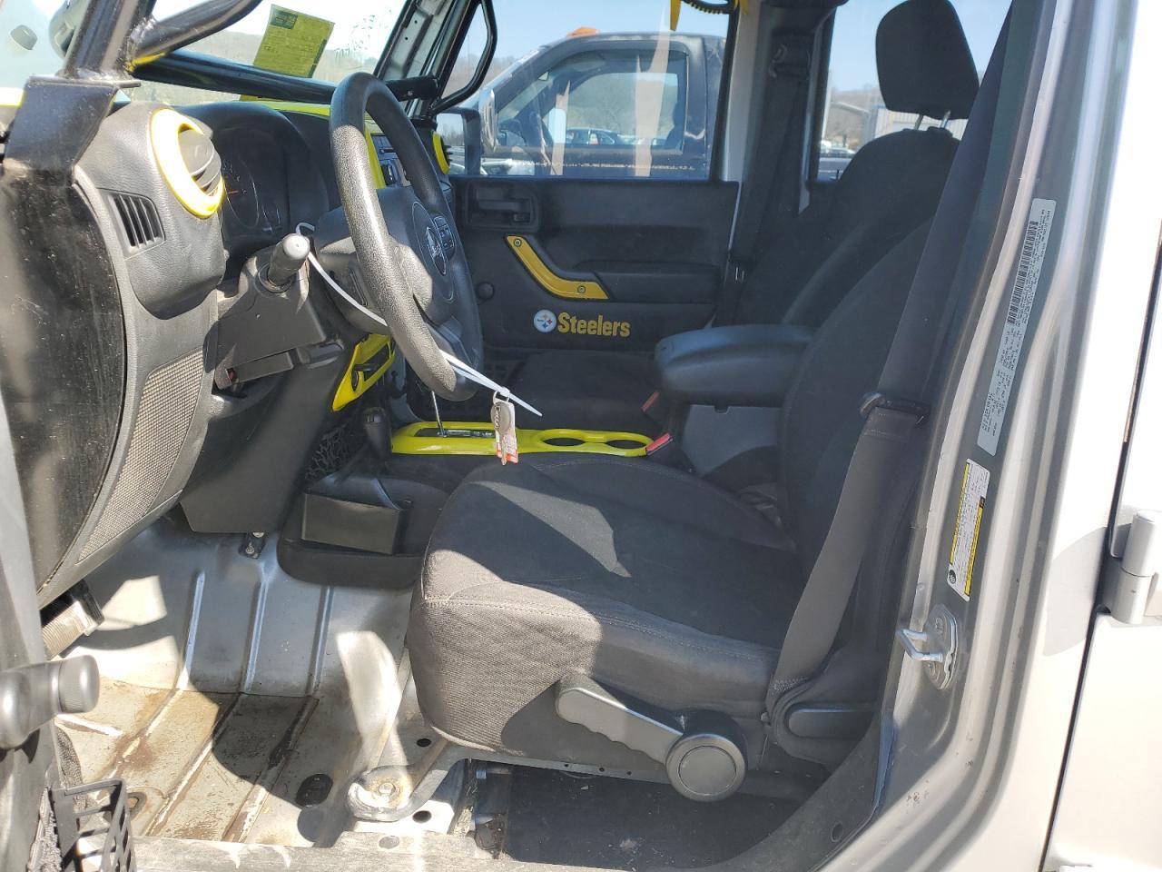 2015 JEEP WRANGLER U - Image 7