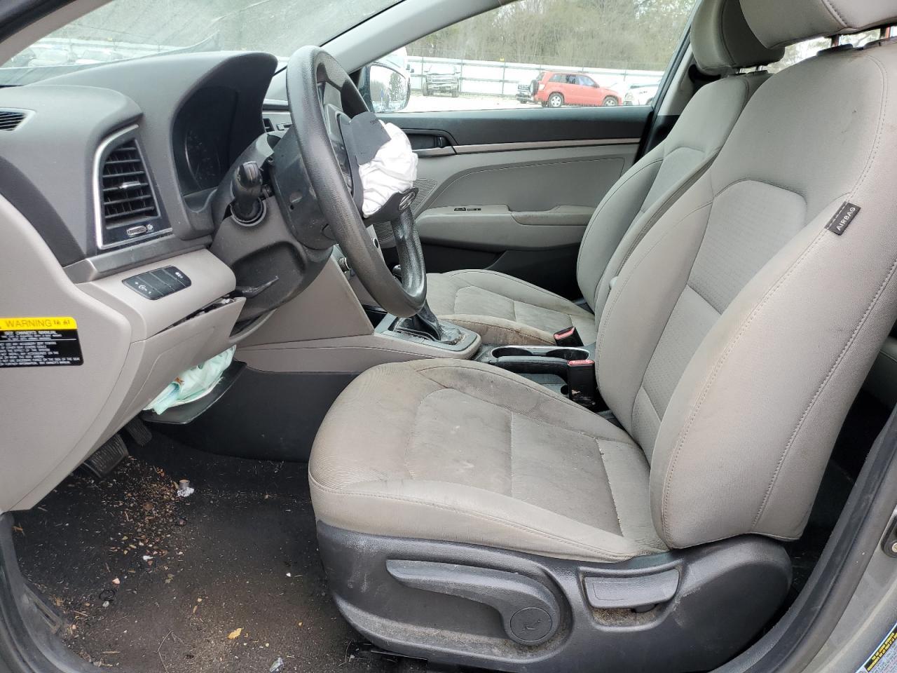 2017 HYUNDAI ELANTRA SE - Фото 7