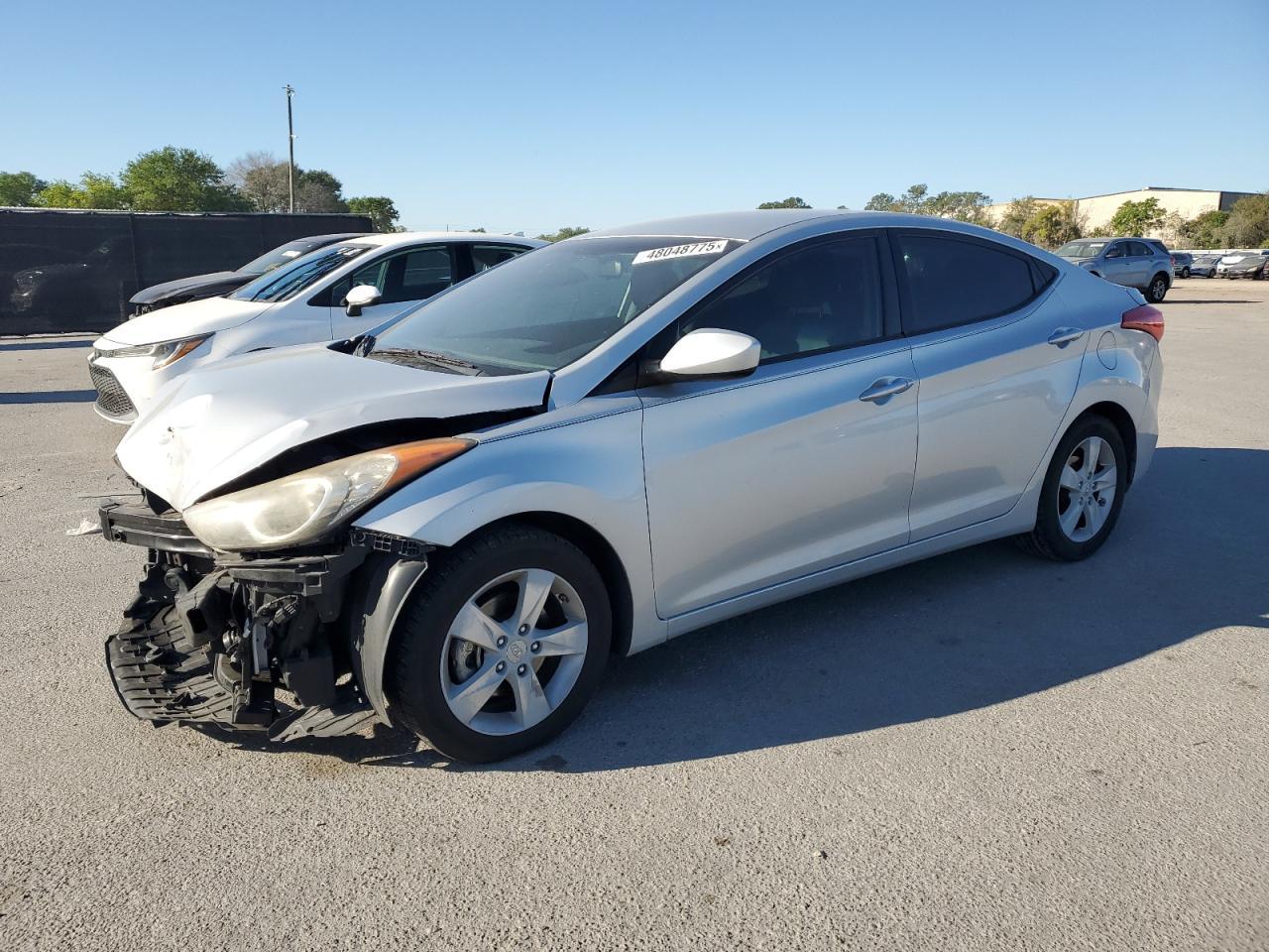 2013 HYUNDAI ELANTRA GL