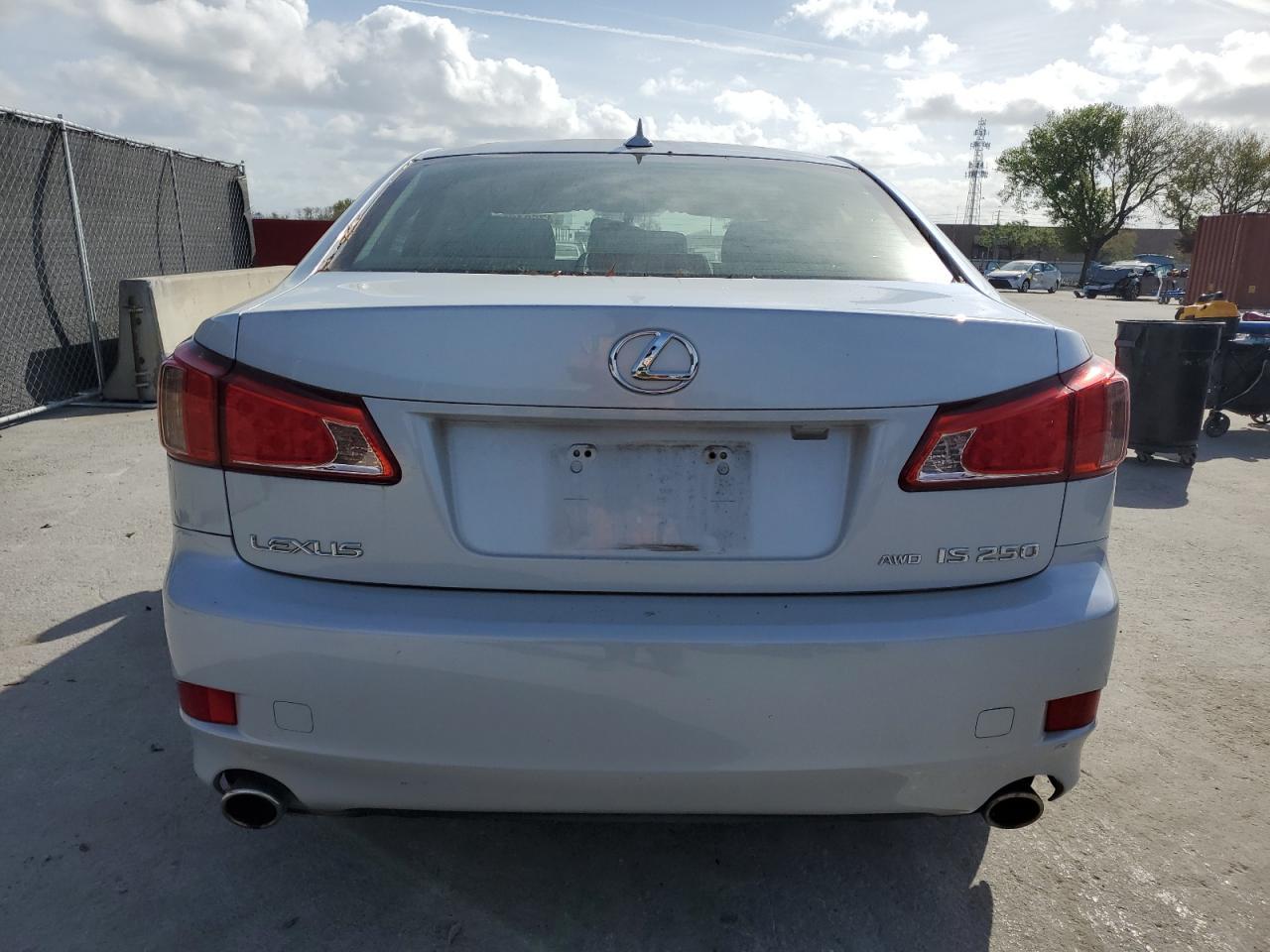 2011 LEXUS IS 250 - Фото 6