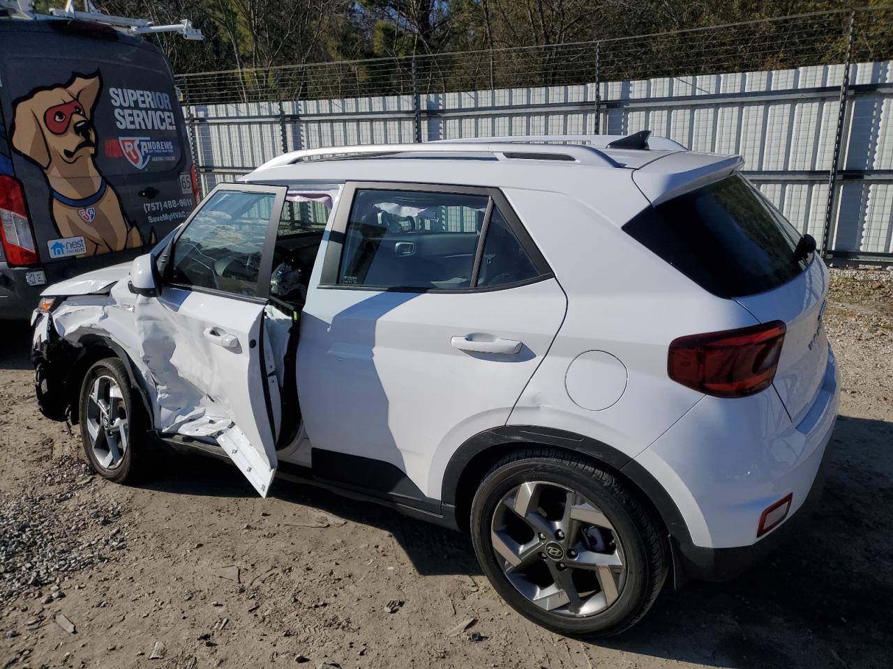 2022 HYUNDAI VENUE SEL - Фото 2