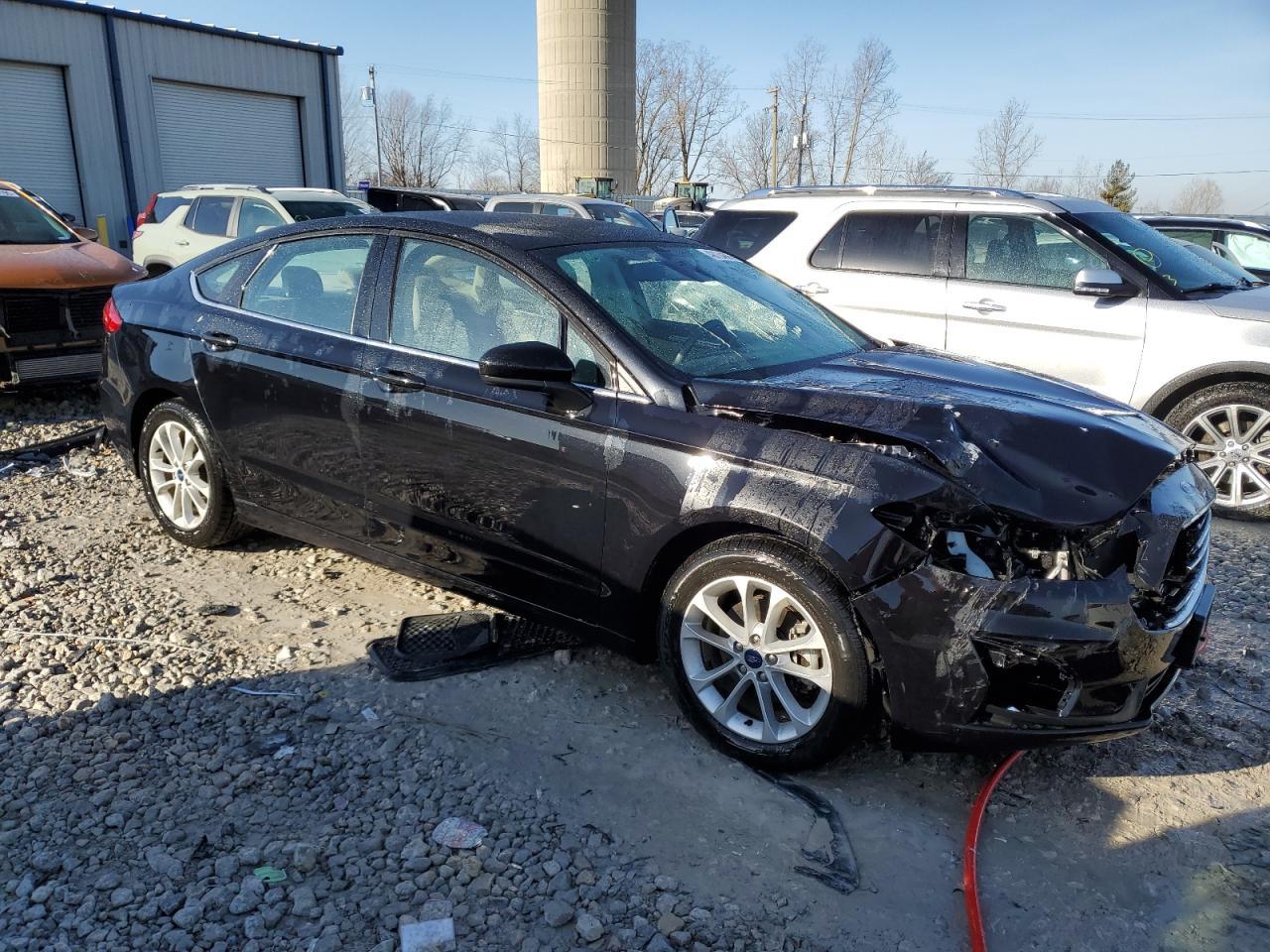 2020 FORD FUSION SE - Image 4