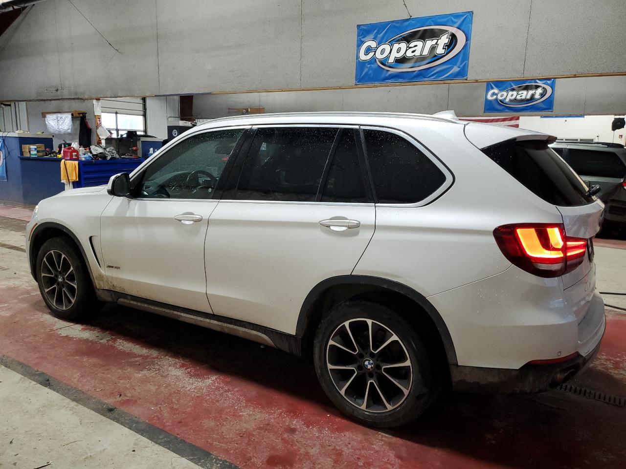 2017 BMW X5 XDRIVE3 - Image 2