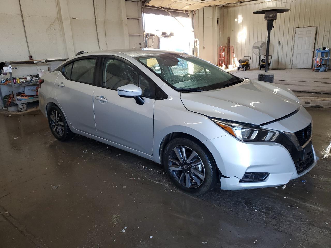2021 NISSAN VERSA SV - Image 4